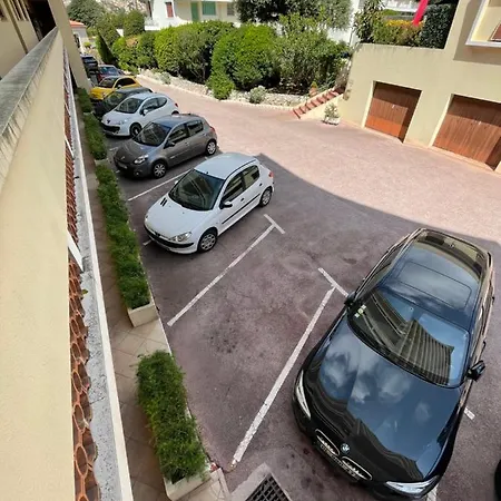 Vue Saint-jean Cap Ferrat: Seaside Comfort For Four * Saint-Jean-Cap-Ferrat