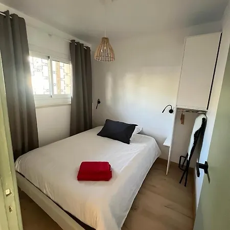 Apartment Vue Saint-jean Cap Ferrat: Seaside Comfort For Four