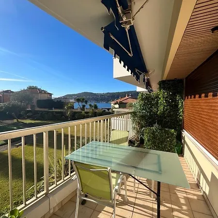 Vue Saint-jean Cap Ferrat: Seaside Comfort For Four * Saint-Jean-Cap-Ferrat